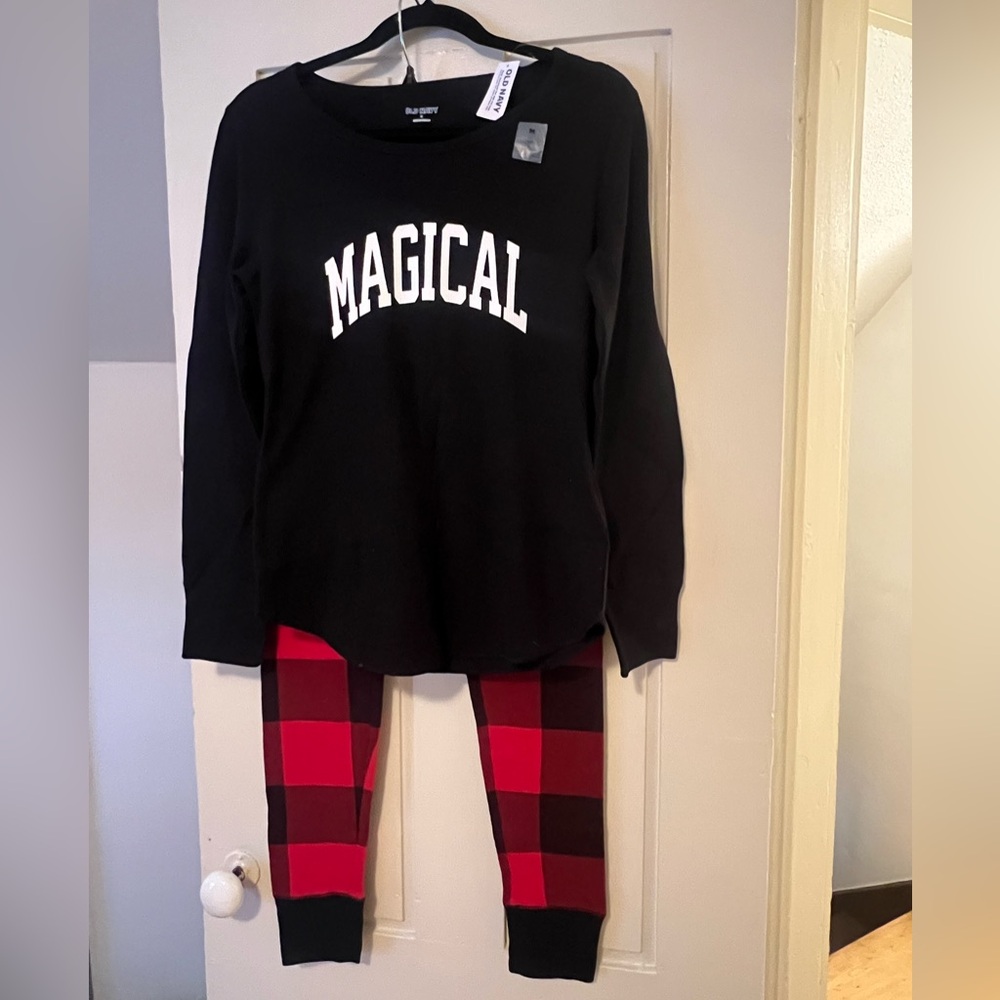 NWT Black Long Sleeve Thermal Shirt and Thermal Pants
